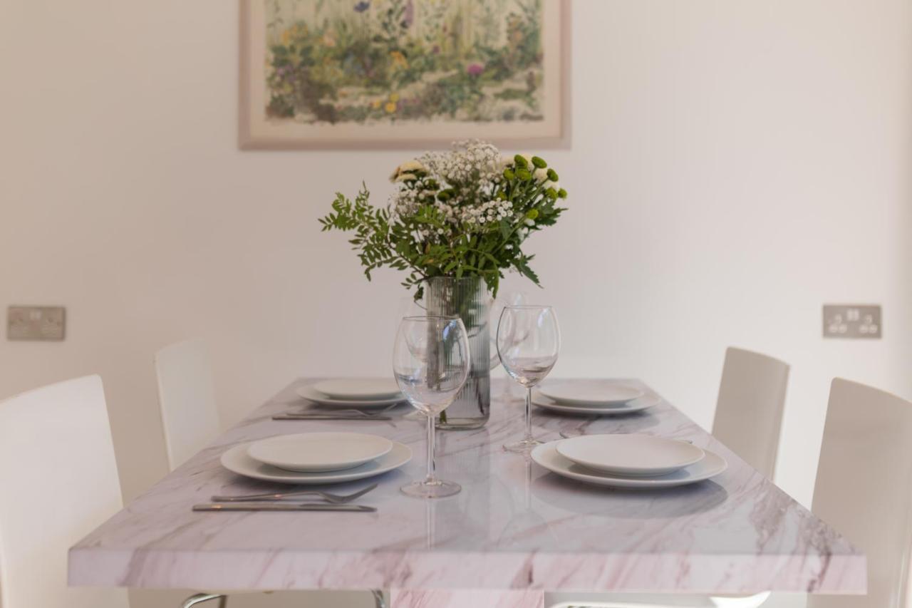 The Blue Door Apartment Бат Екстериор снимка